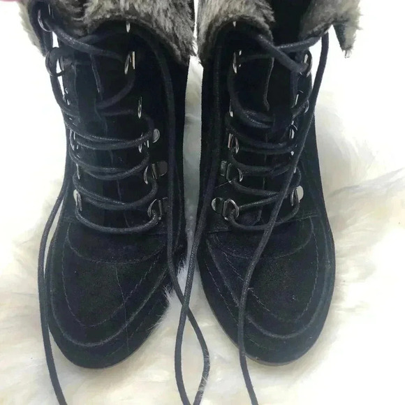 Bjorndal Falan Womens Size 8 Black Suede Heels Boots With Faux Fur Accent 124355 - Picture 3 of 6